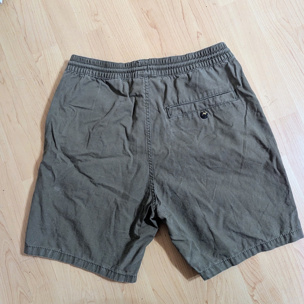 H&M Men's Casual Black Shorts - Picture 3 of 4